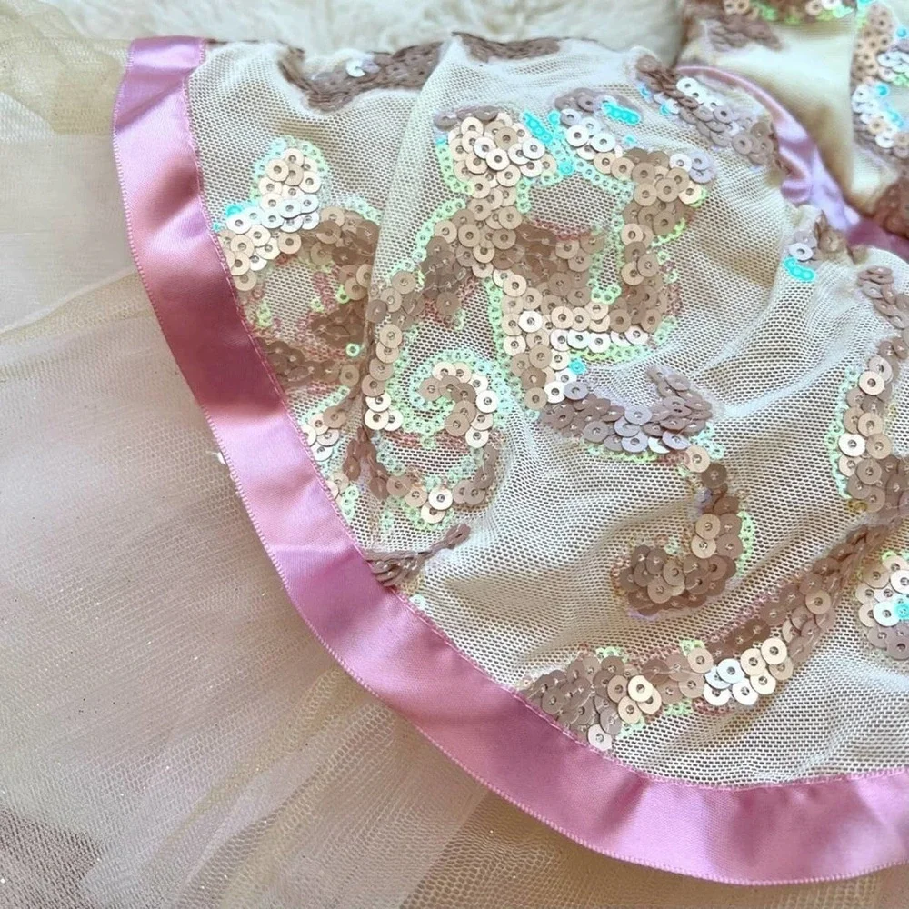Dance costume for girls size 5-6 years